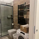 Apartamento Regina In Bocconi Milão